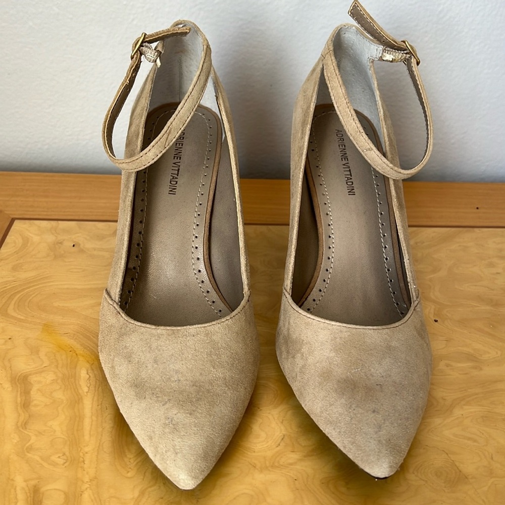 Adrienne Vittadini size 9 great condition!